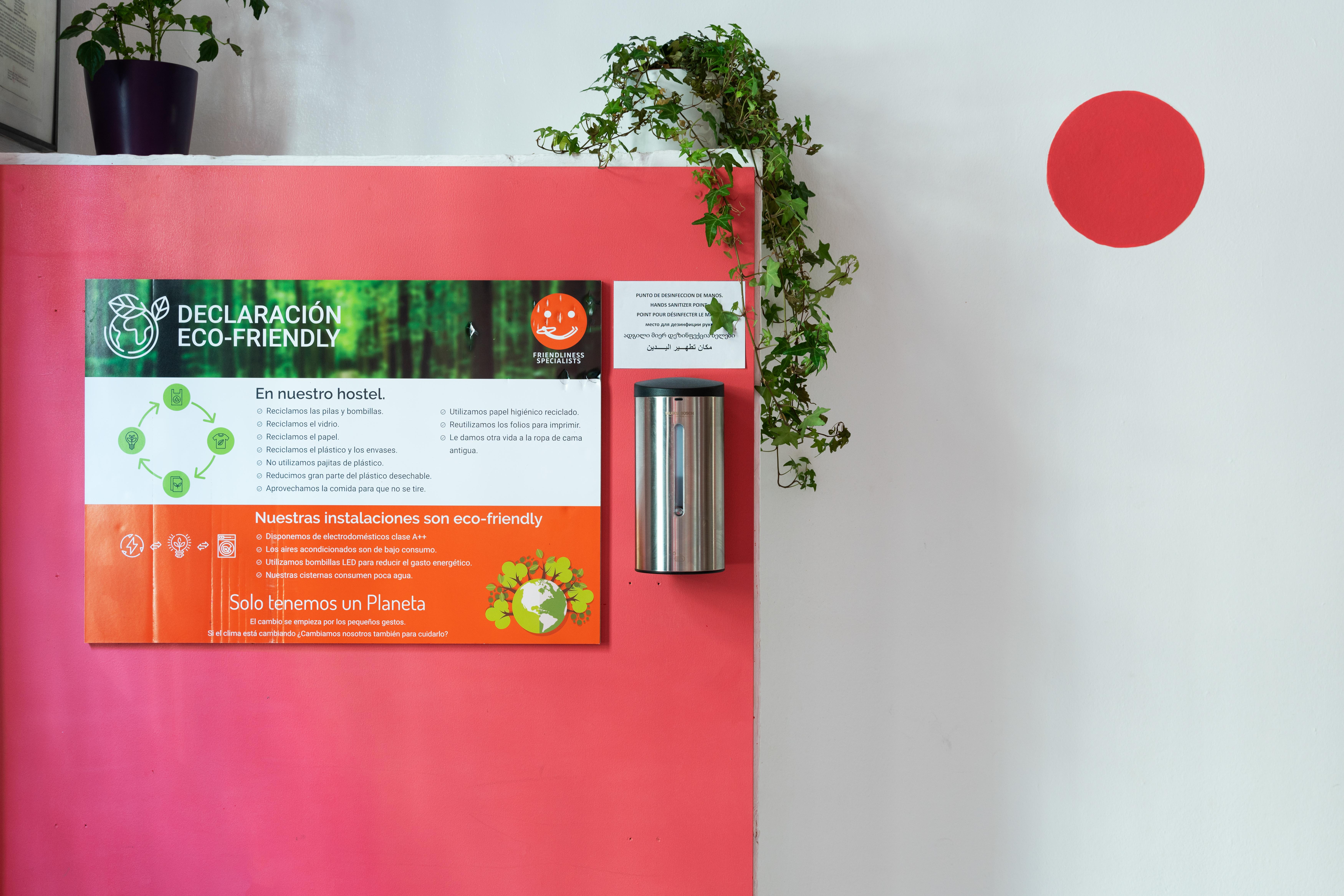 Red Nest Walencja
