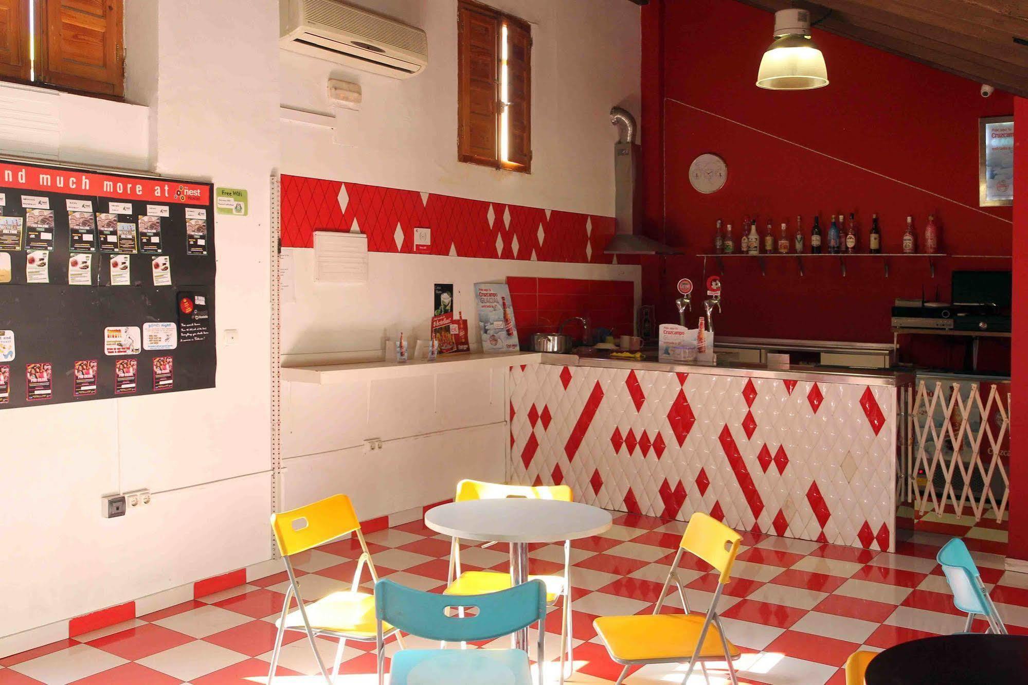 Hostel Red Nest Walencja